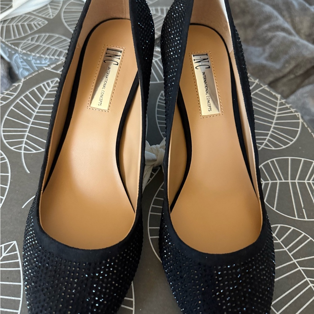 INC International Concepts Zitah Embellished Pointed Toe Pumps Black Sz 9.5 NIB